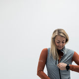 ES16 Gilet antivento in microfibra. Nero